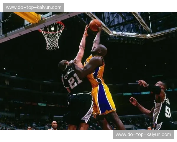 鲨石争霸：奥尼尔与邓肯，两种极致伟大的终极博弈